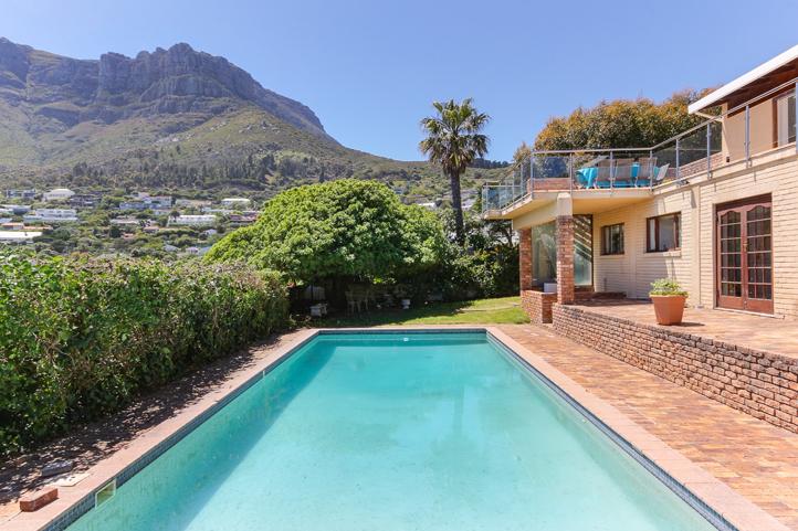 To Let 5 Bedroom Property for Rent in Llandudno Western Cape